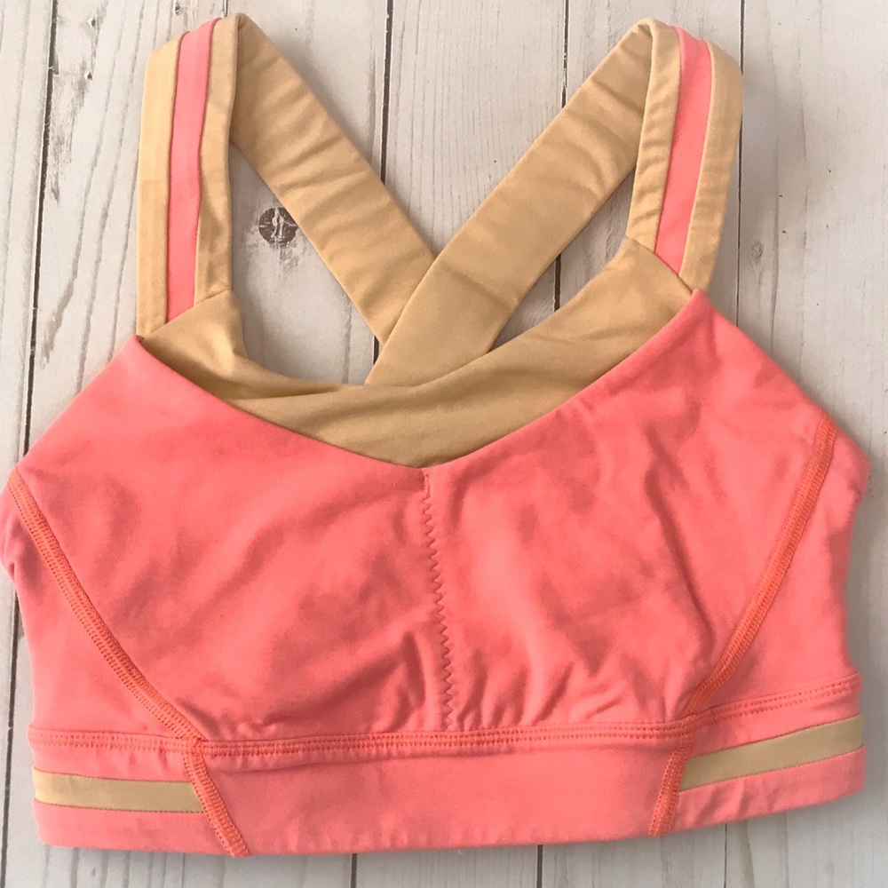 Lululemon size 2 sports bra